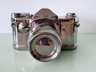 Vintage Ceramic Decorative Camera Sculpture – Metallic Silver