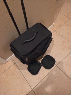 Rolling craft tote