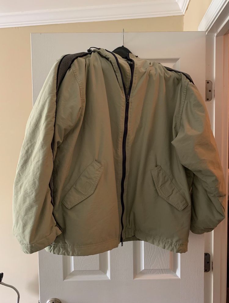 Men’s Size M Gap Hooded Winter Jacket Very Very Warm