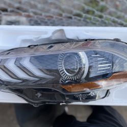Ford Mustang 2018 Left Driver Side Headlight, Works Perfectly! 