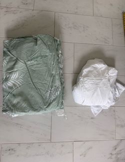 Queen bed sheet set with metal bed frame