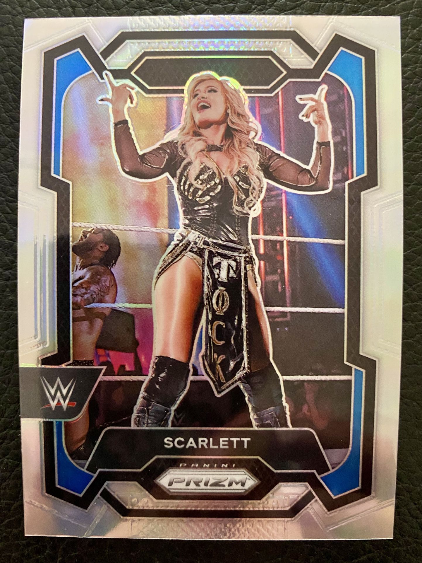 SCARLETT 2024 Panini Prizm WWE #123 SILVER PRIZM!