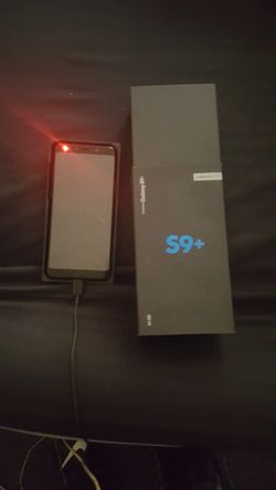 Galaxy S9+ (black screen) internationally unlocked $200