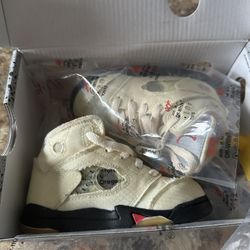 Off-White x Air Jordan 5 Retro SP TD 'Sail' (CV4828-100) in size 6c