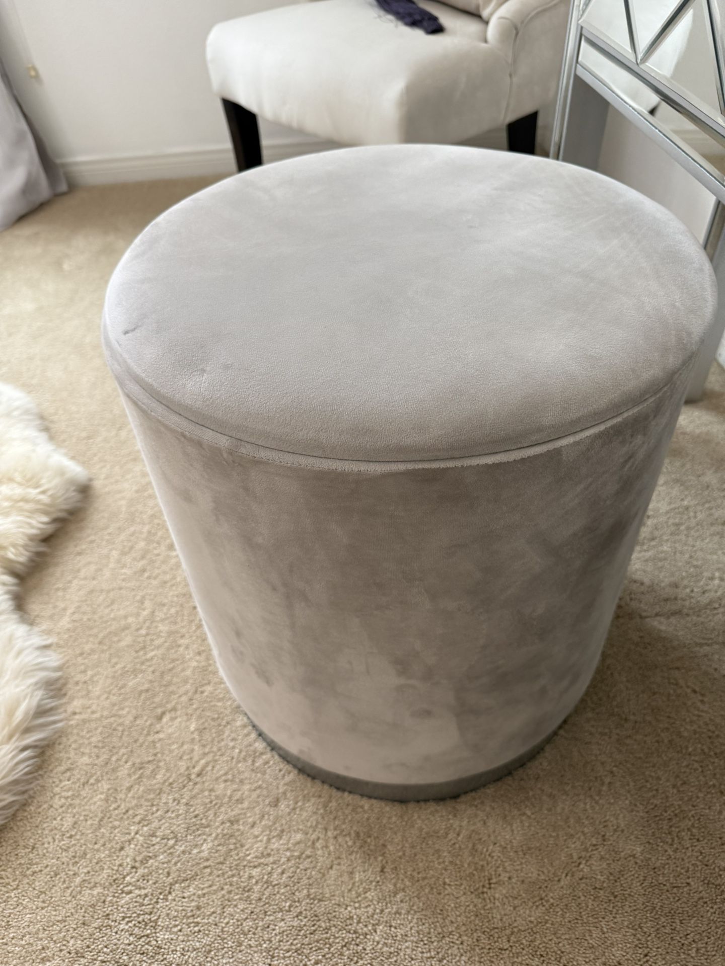 🪞 Round Upholstered Vanity Chair/Ottoman With Storage