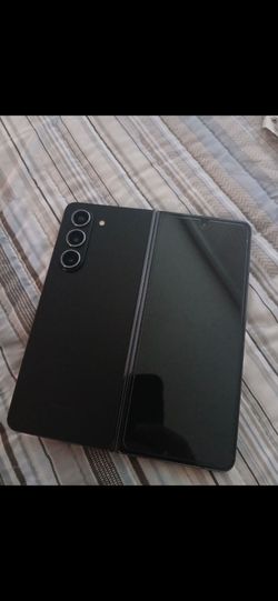 Samsung Galaxy Z fold 5 /512 GB  LOOK RAND NEW UNLOCK FACTORY