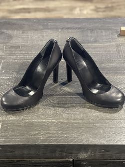 Gucci Womens Heels Size 8