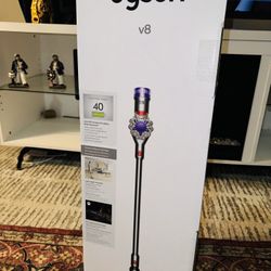 Dyson V8 Cordless Stick Vacuum
