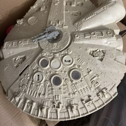 Vintage Star Wars Millenium Falcon Kenner 1980, working electronics