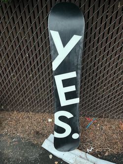 Yes snowboard 158