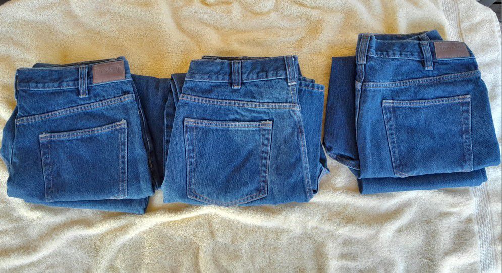 Kirkland Signature Loose Fit Blue Jeans (Size 34 W X 30 L)  QTY 3