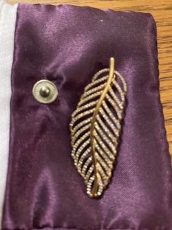 Pandora Leaf Pendant