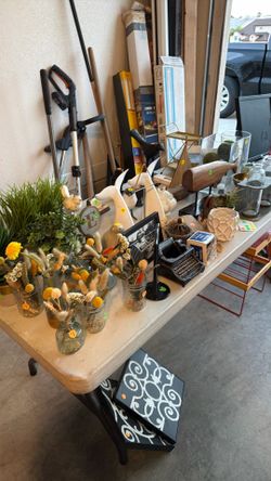 GARAGE SALE - SATURDAY 8AM-12PM