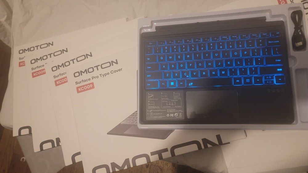 Omoton - Microsoft Surface Pro Typecover