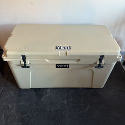 YETI Tundra 75 Cooler - Tan