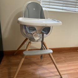 Munchkin High Chair & Diaper Pail