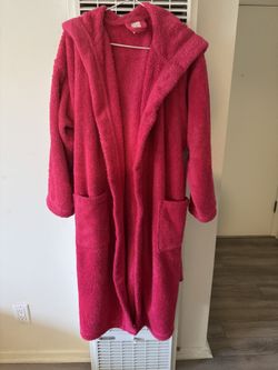 Plush Gown w Wide Hood