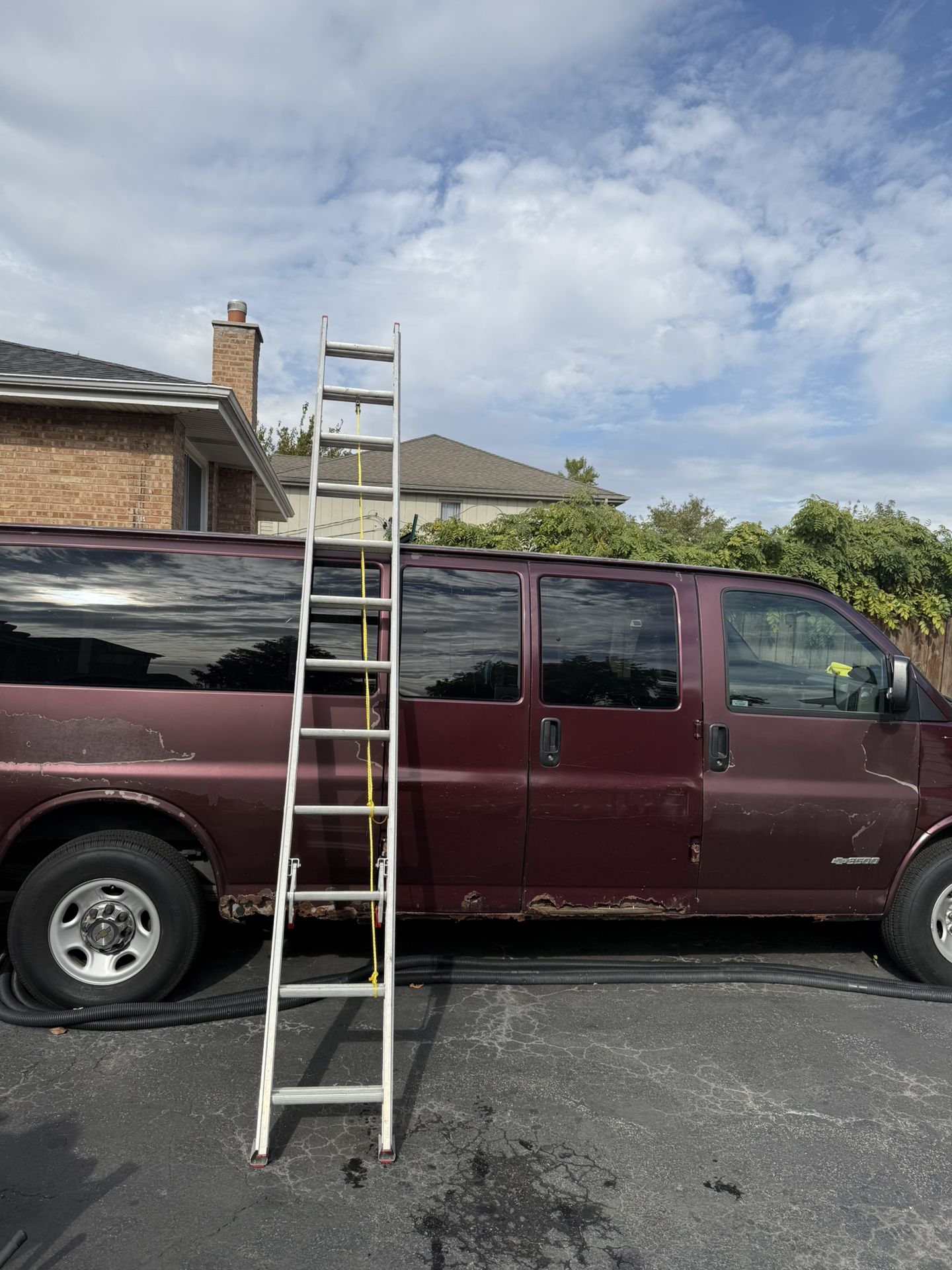 24’ Aluminum Extension Ladder