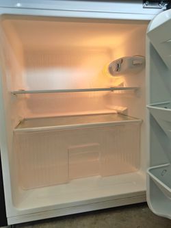 Mini fridge