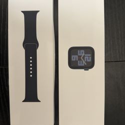 Apple Watch SE (44mm 2nd Generation)