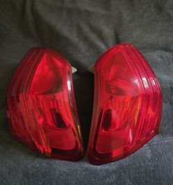 🚙 Nissan Rogue Rear Lights