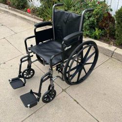 18 Inches Wide Wheelchair In Excellent Condition 