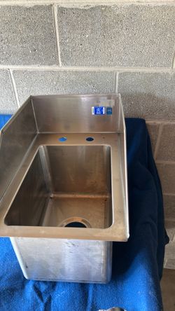 Stainless steel hand sink