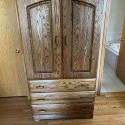 Wood armoire 