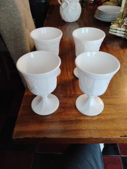 Vintage Indiana Colony Harvest Grape Pattern White Milk Glass Goblet Set Of 4 