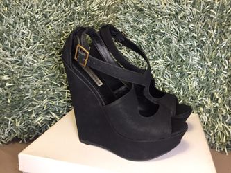 Steve Madden wedges size 8.5