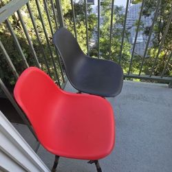 Plastic Chairs 2pcs