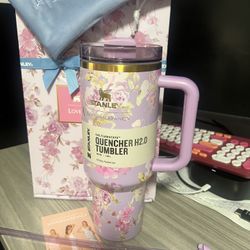 Stanley New In Box 40oz 