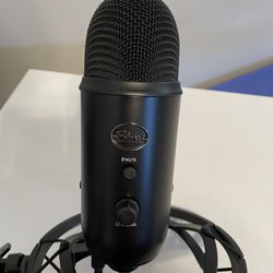 Blue Yeti Caster Mic With Boom Arm