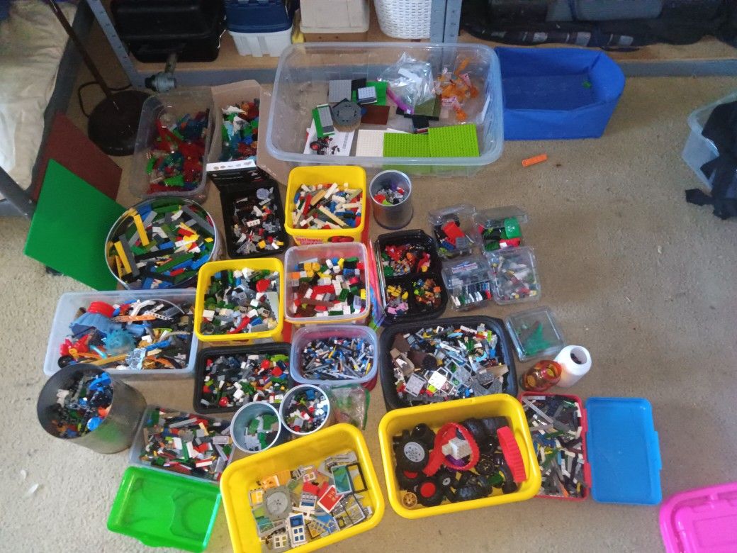 Legos And Lego Knockoffs