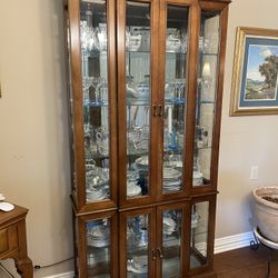 China cabinet- Reduced. 