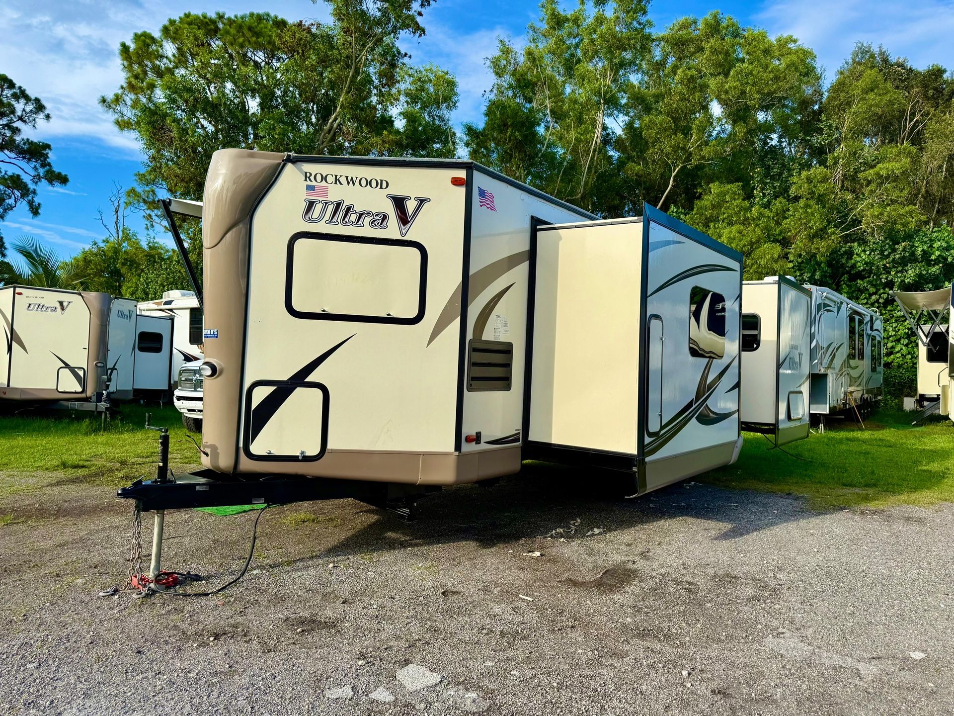 2017 Rockwood Ultra V