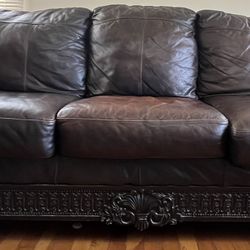 Leather Couch and Chaise Set with Detailed Wood Base/Legs 