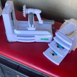 Vegetable Spiral Slicer 