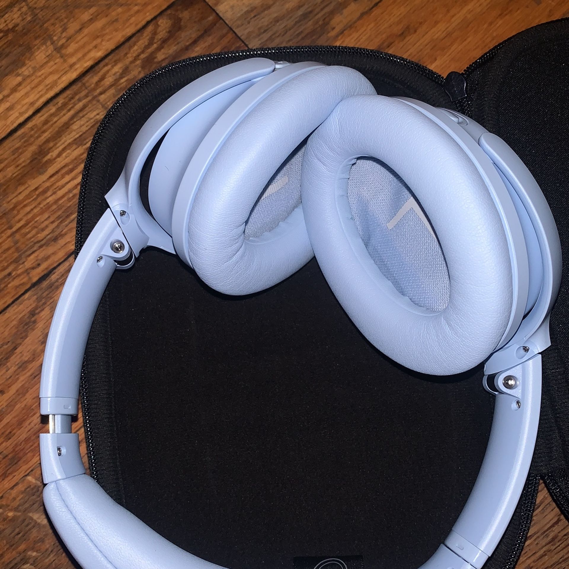 Bose Noise Cancelling Headphones
