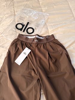 Alo Yoga Brown Wide-Leg Pants – New with Tags
