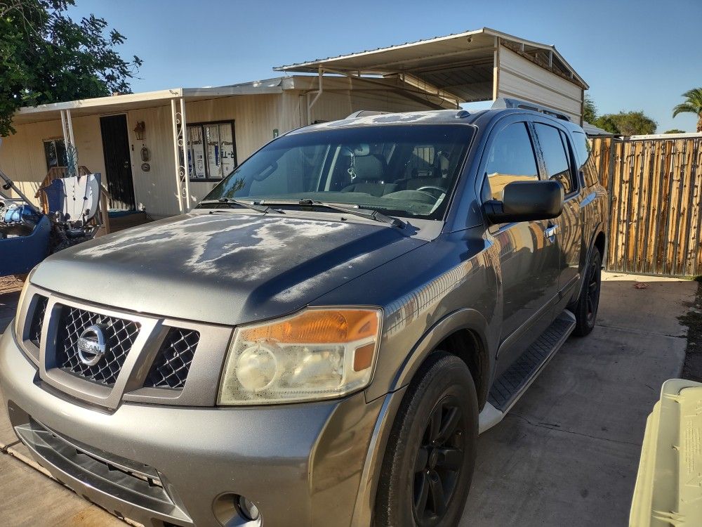 2013 Nissan Armada