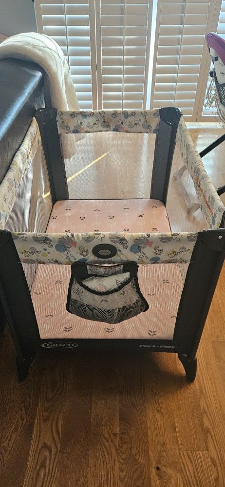 Graco Pack N Play Portable Crib 