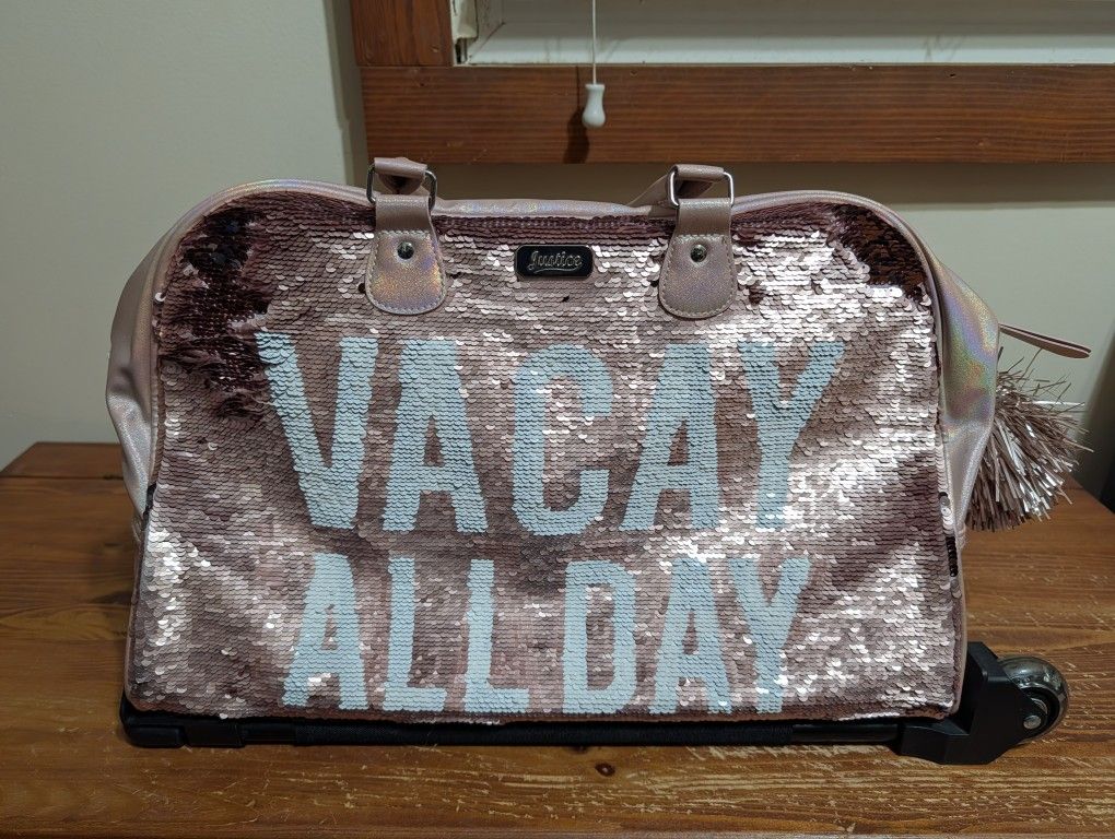 ✨ Justice Mini Rolling Travel Bag – $10 ✨