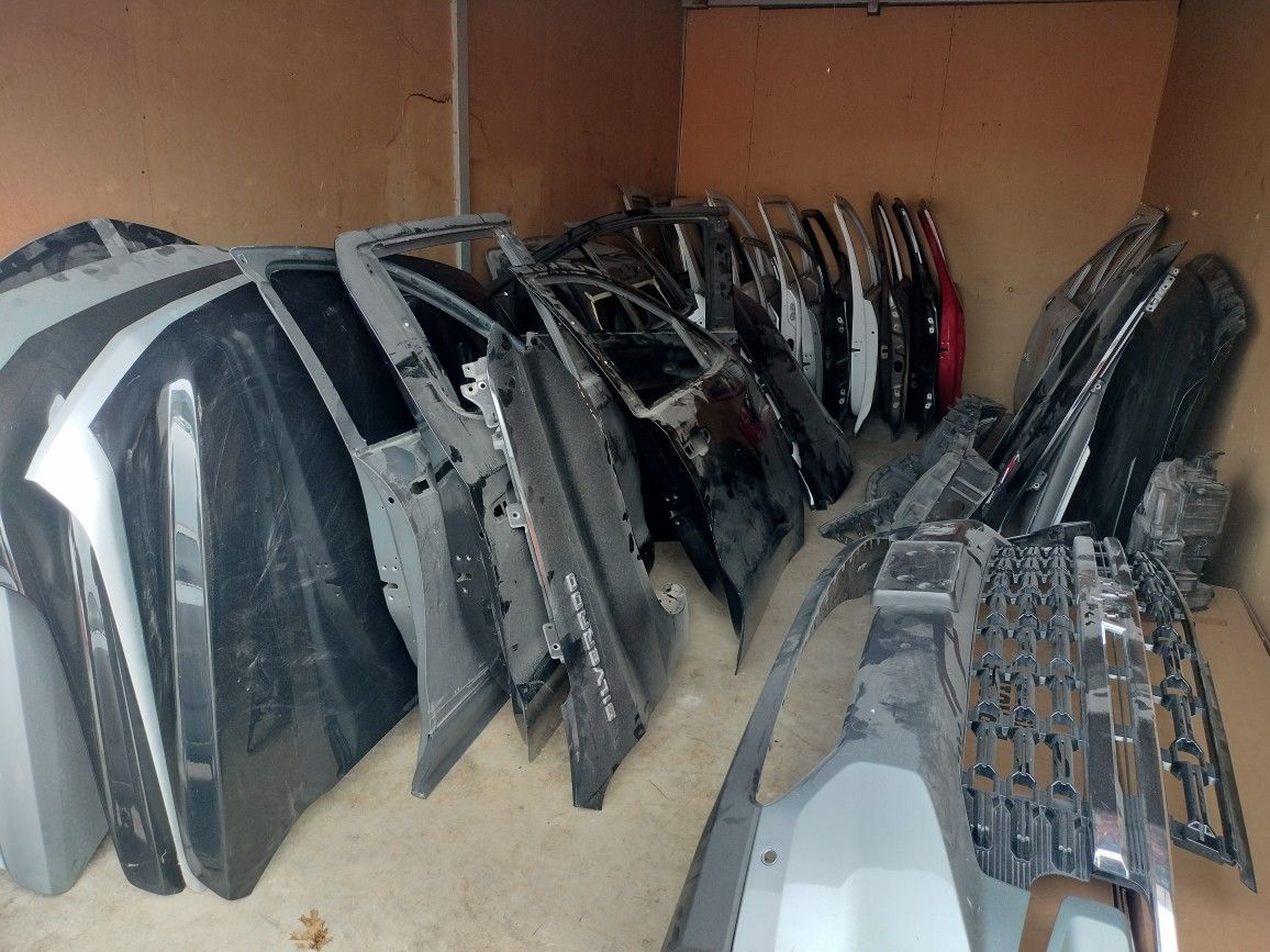 Auto Body Parts For Sale