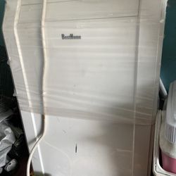 Best Home Portable Air Conditioner $65 It’s 13.500btus Works Like New Didn’t Even Used It A Lot So It’s In Very Good Condition 