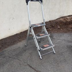 Little Giant Folding Step Ladder - 3 Steps 