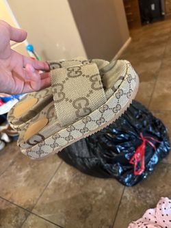 Gucci slides