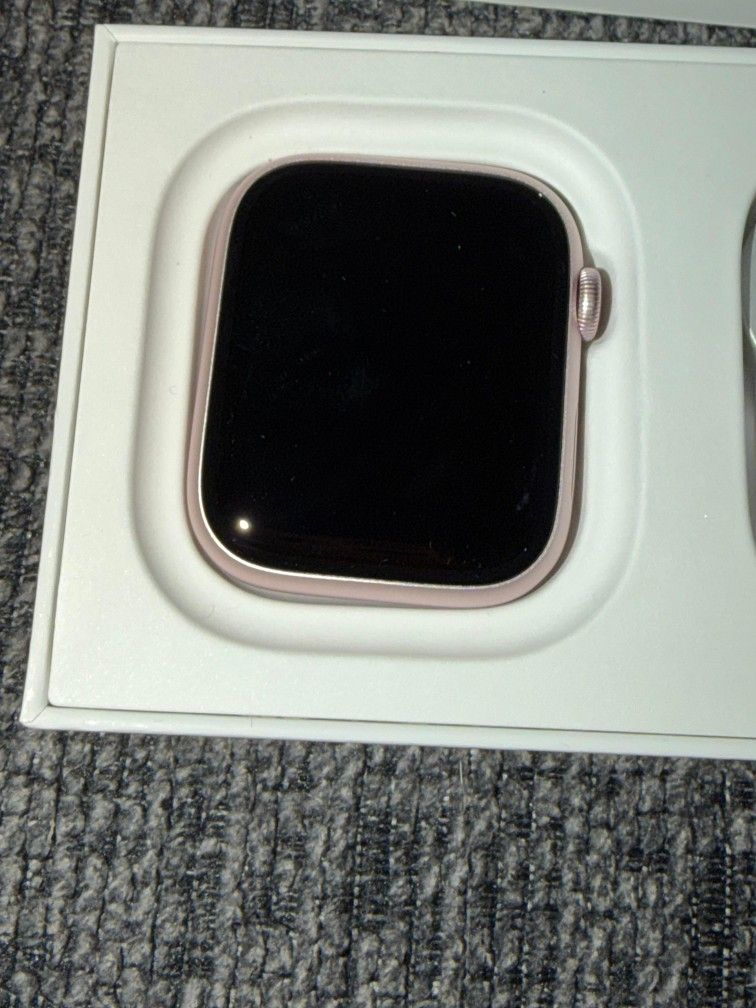 Apple Watch series 9 45mm GPS+Cellular Aluminum Light Pink