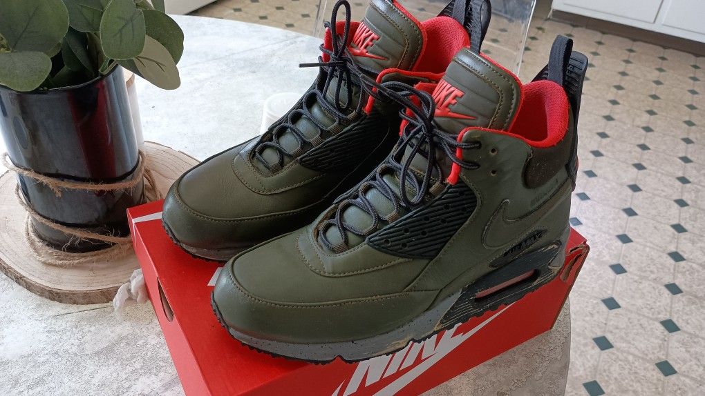 Nike Air Max High Top