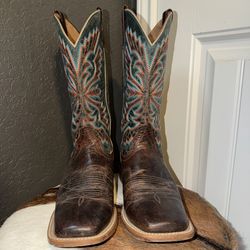 Ariat cowboy boots